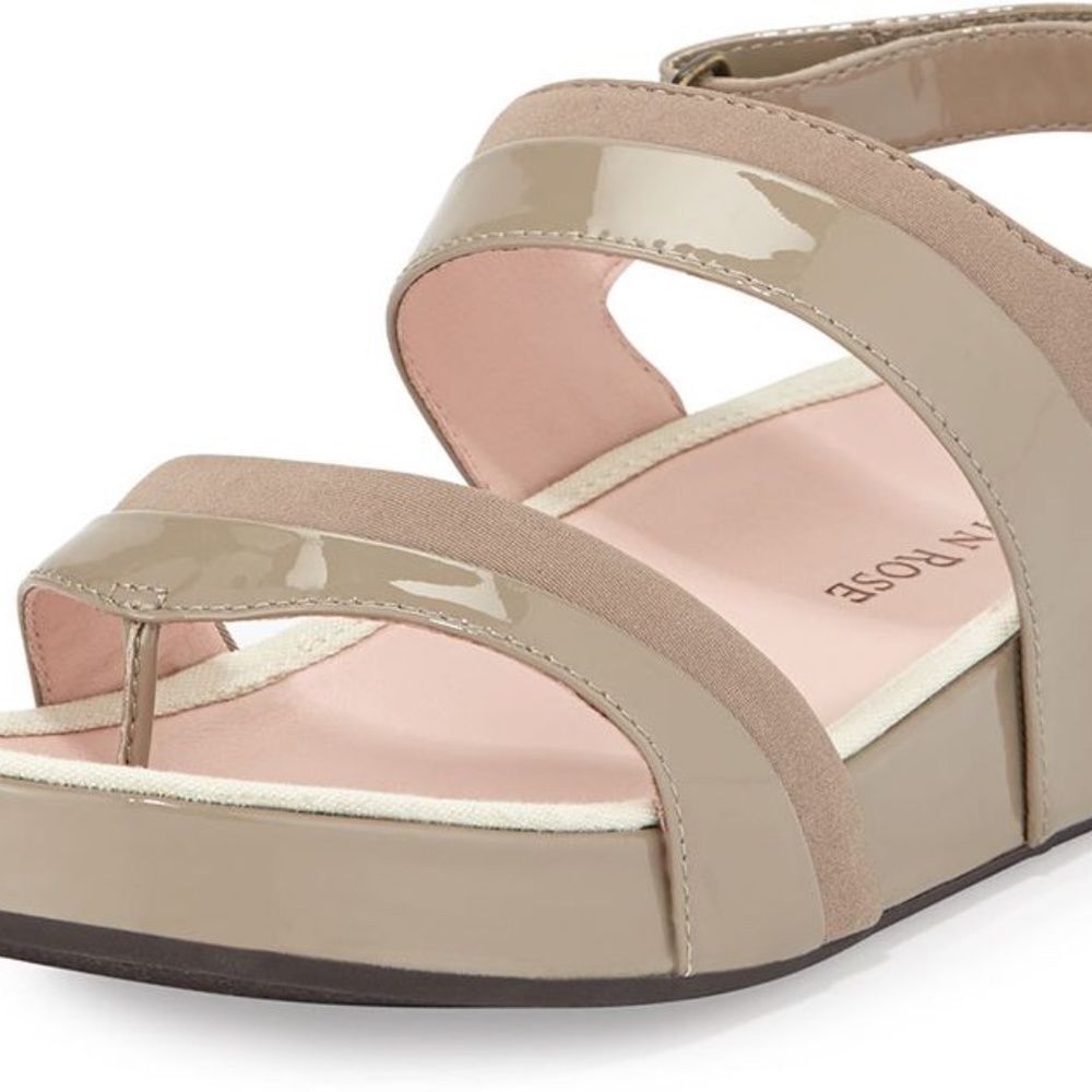Taryn Rose‎ Avin Ultra Comfort Thong Sandal Sz 8
